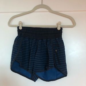 lululemon tracker shorts 4”